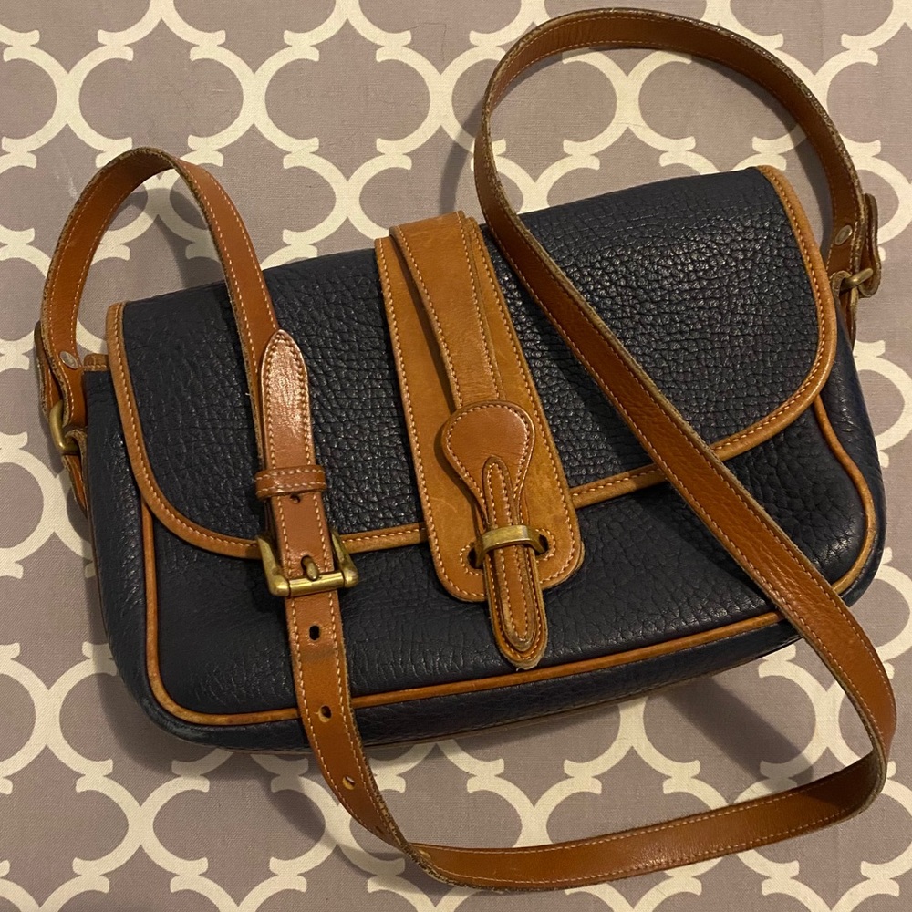 Dooney& Bourke vintage crossbody
